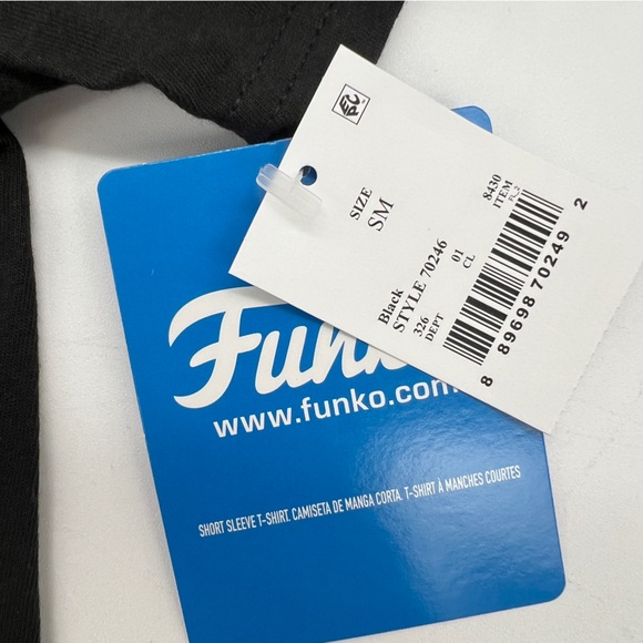 Funko Pop 2 Piece Set Jurassic World Rex Black Tee & Pocket Pop T Rex Youth S L - Picture 7 of 10